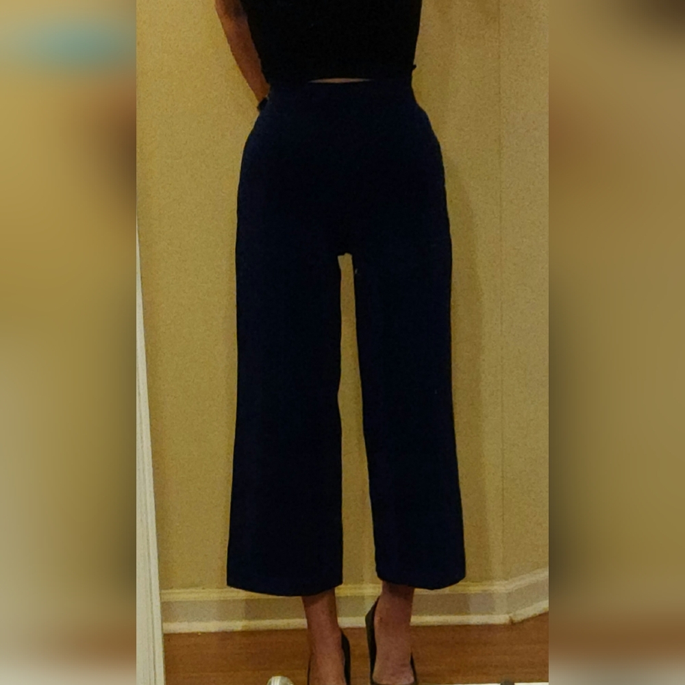 Ann Taylor High Rise Stretchy Ponte Knit Wide Leg Front Seam Cropped Pants